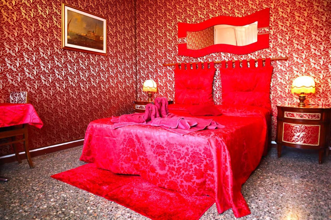 Venice Rainbow Apartment San Marco Esterno foto