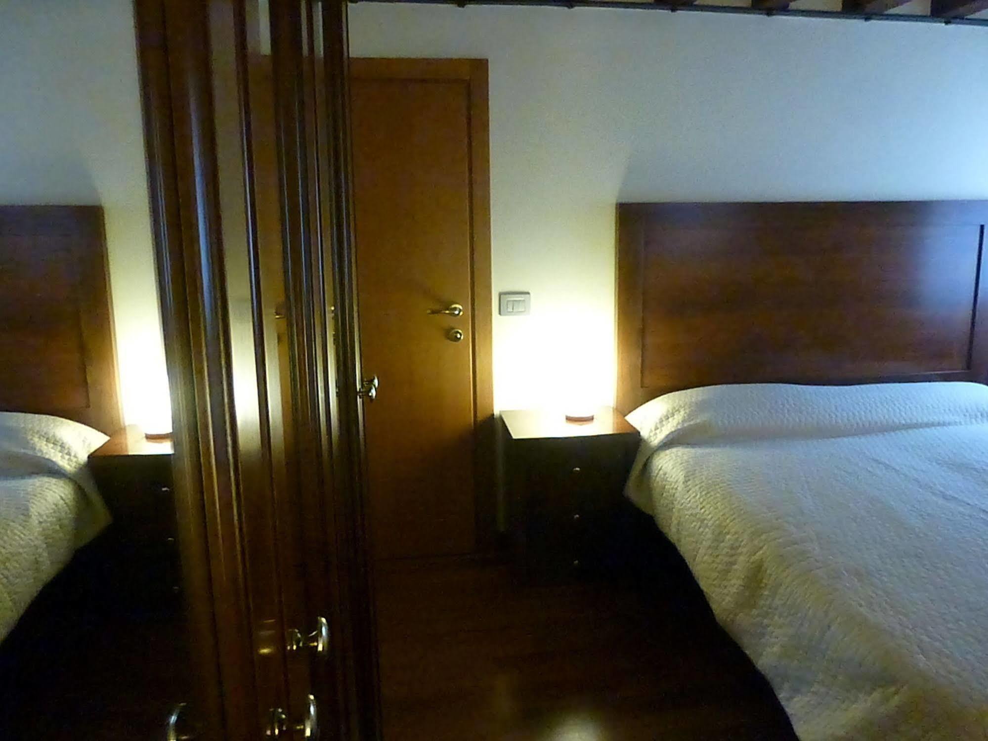 Venice Rainbow Apartment San Marco Esterno foto